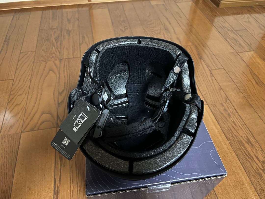 ダイス　ヘルメット　Mサイズ マットブラック　D5 耳当てなし　新品未使用