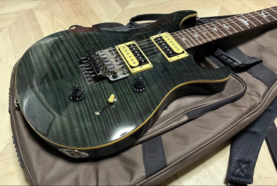 ★PRS SE カスタム24⭐︎フロイドローズ搭載モデル／used