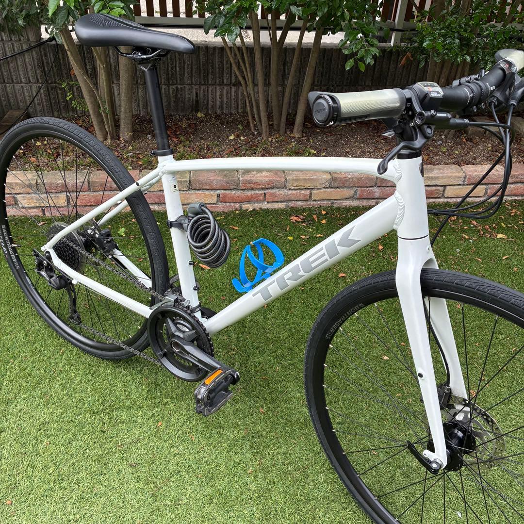 ［直接取引愛知岐阜三重近郊］TREK FX3 Mサイズ ホワイト2021