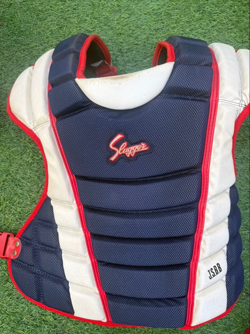 スラッガー製軟式キャッチャー防具一色