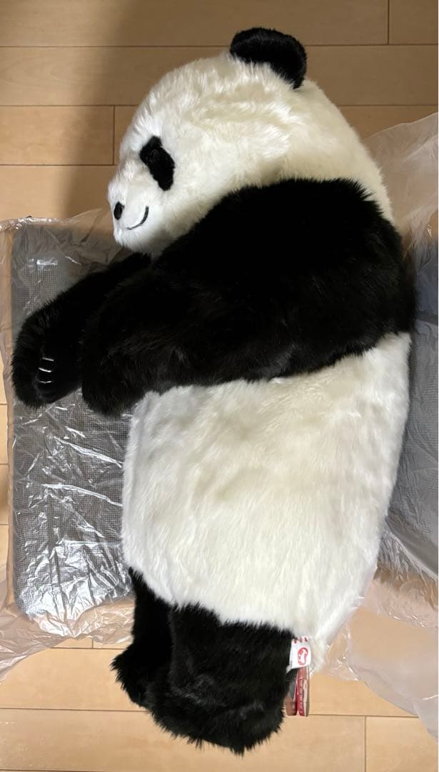 【タグ付き新品】上野動物園　パンダ　抱っこ　ぬいぐるみ