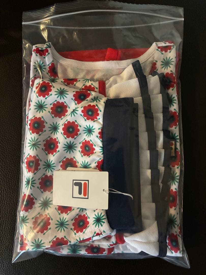 【新品未使用】FILA 花柄セットアップ上下M