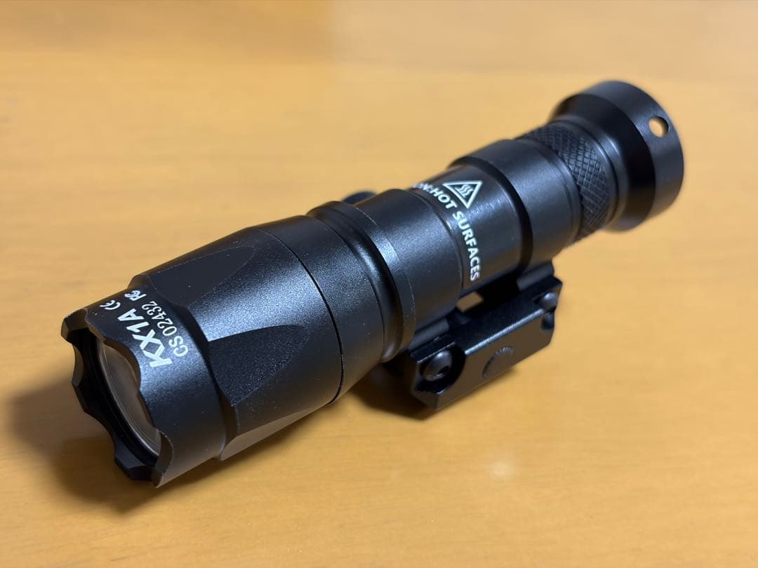 Surefire M300C フラッシュライト レプリカ M-Lok マウント