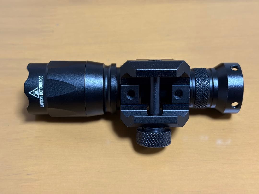 Surefire M300C フラッシュライト レプリカ M-Lok マウント