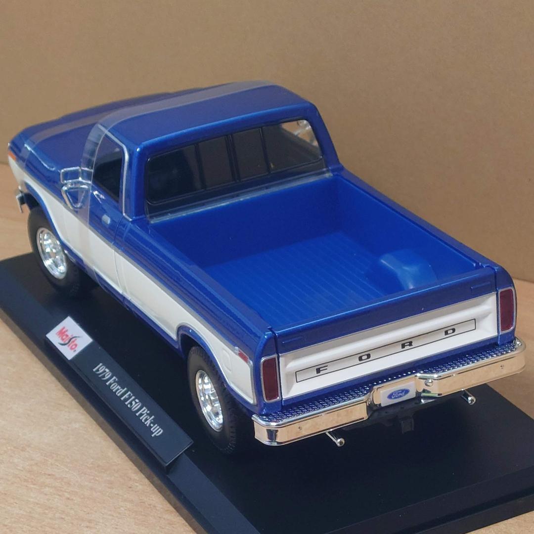1/18 フォード F150 ピックアップトラック ブルー 1979 Ford
