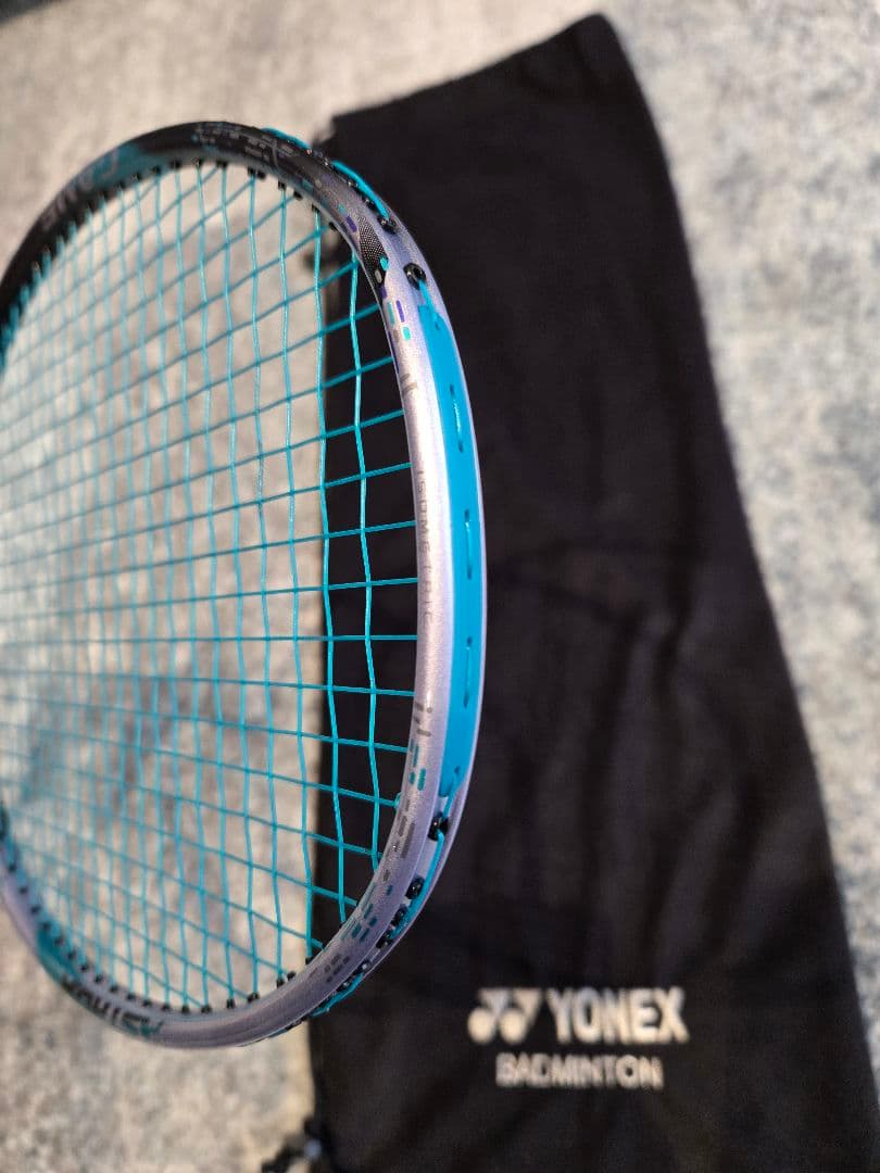 YONEX アストロクス88Dゲーム ブラック×セルリアンブルー
