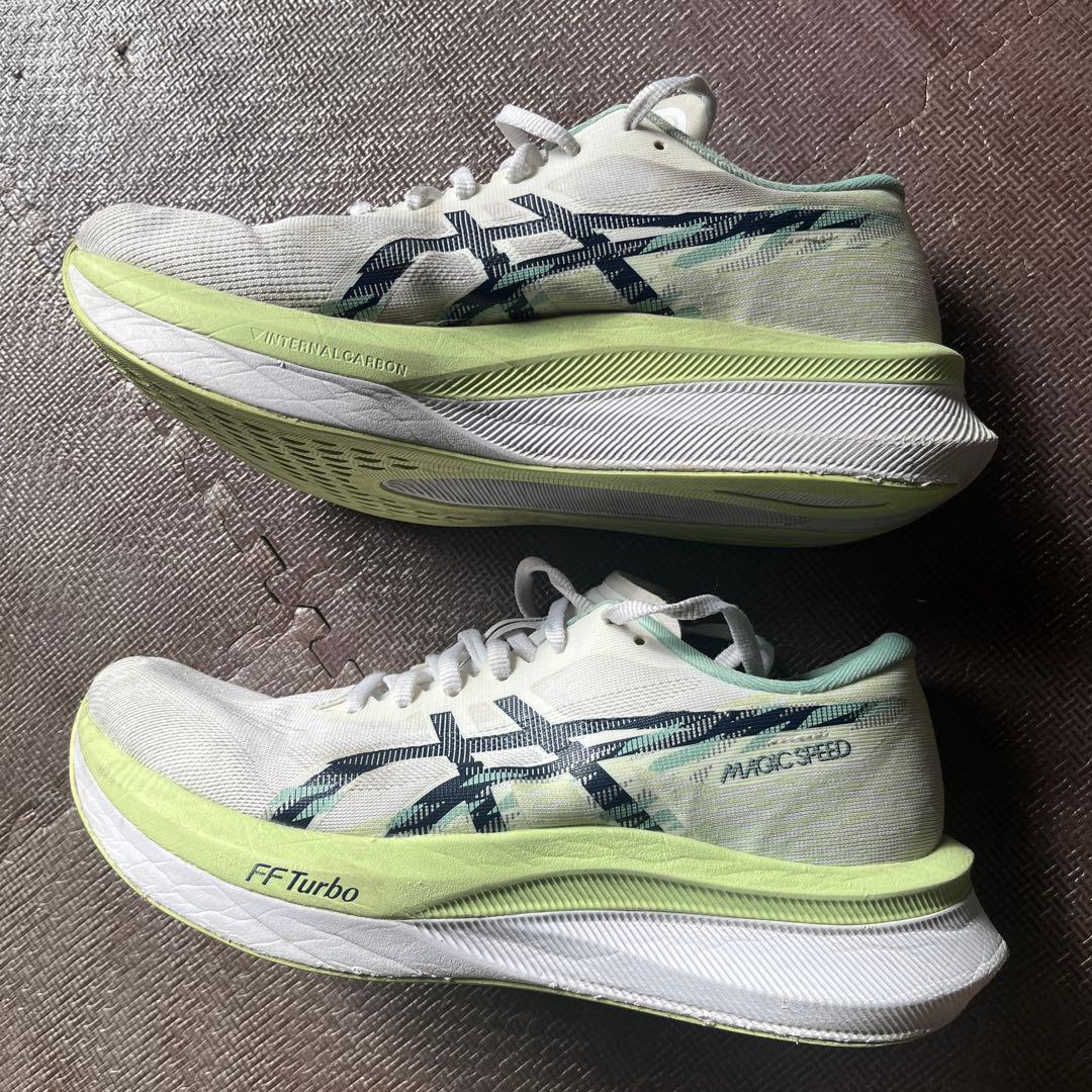 スパイク・シューズ ASICS MAGIC SPEED 4