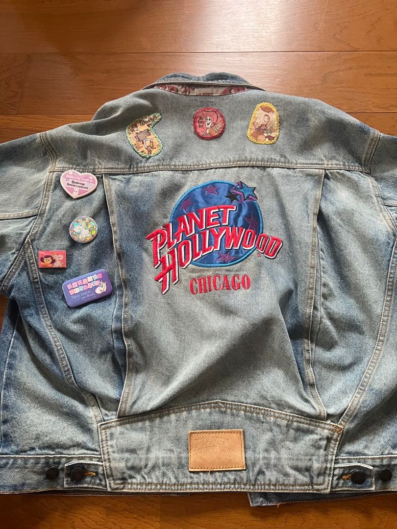 トイストーリー　ピンバッジ　コレクション