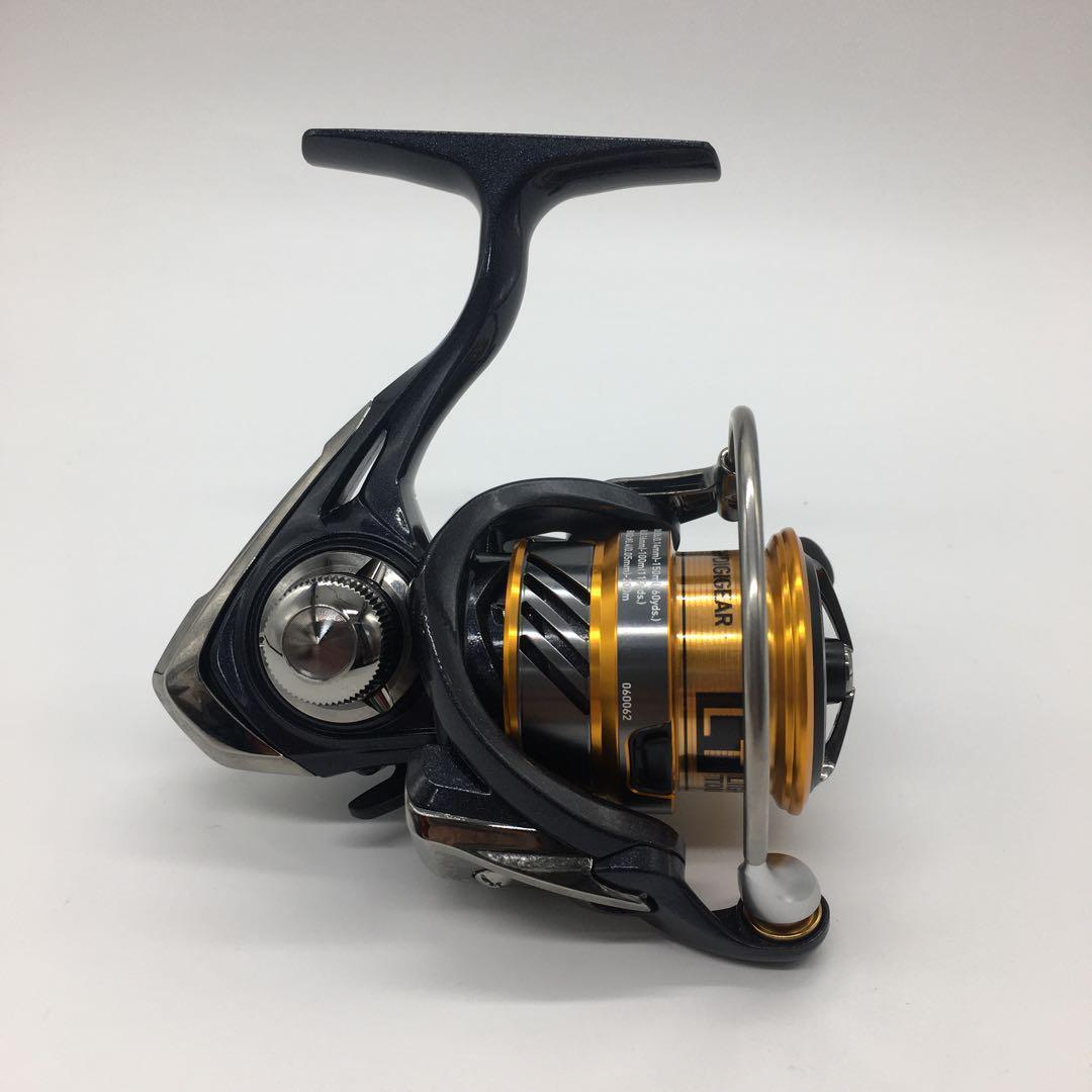 ダイワ スピニングリール レブロス LT2000S-XH スピニングリール