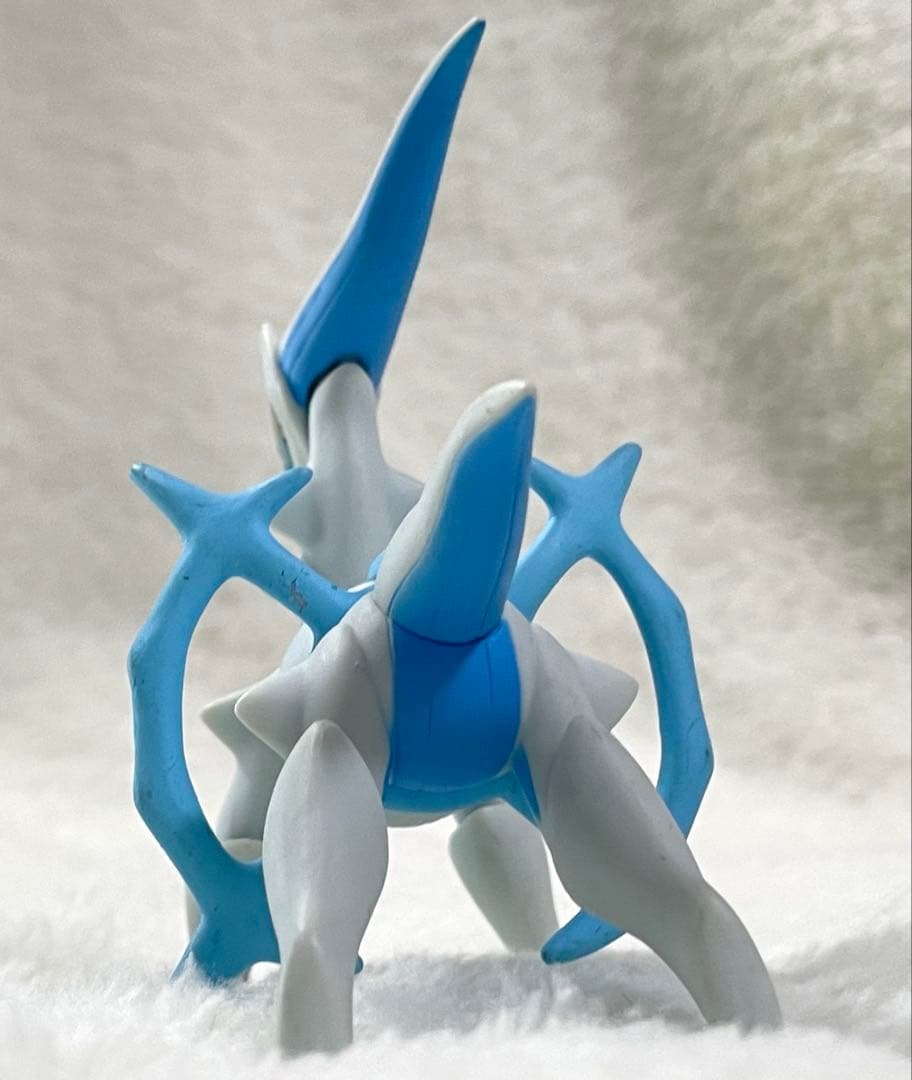 立体ポケモン図鑑　アルセウス　氷　フィギュア　ガチャ　レトロ