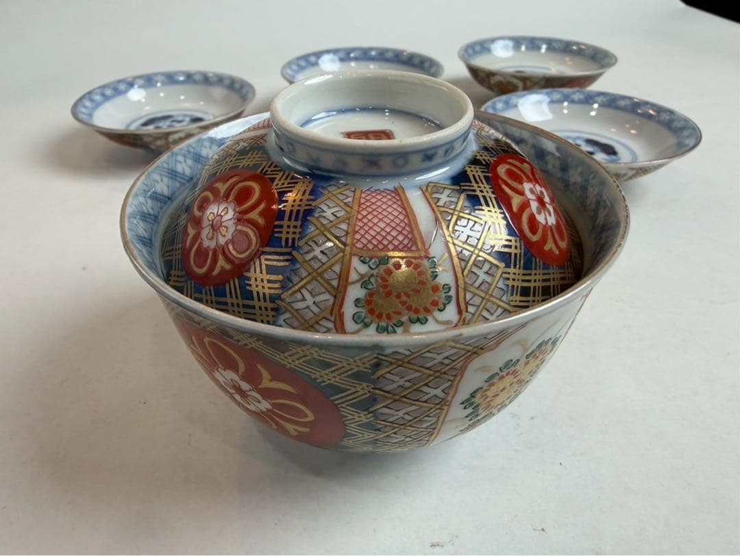 有田焼き　古伊万里　赤茶碗　蓋付き　色絵　5つ　NO.03