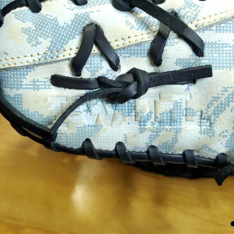 アンダーアーマー CAMO 限定 迷彩 左投げ用 ファーストミット 軟式グローブ