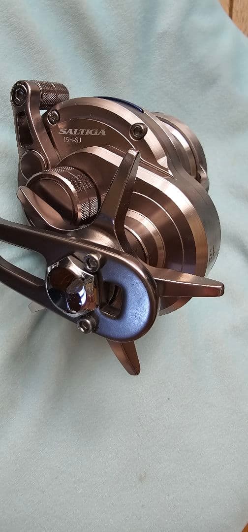 DAIWA SALTIGA 15H-SJ リール 収納ケース付き