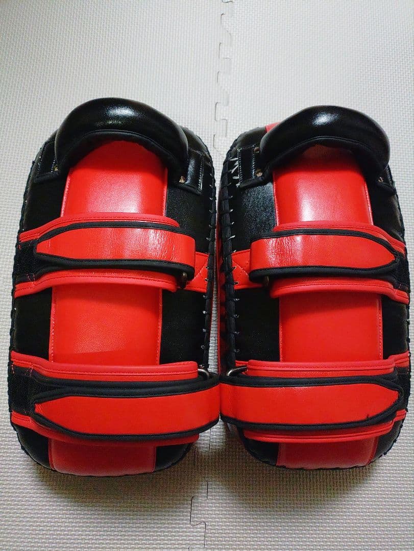 キックミット　ムエタイ　キックボクシング