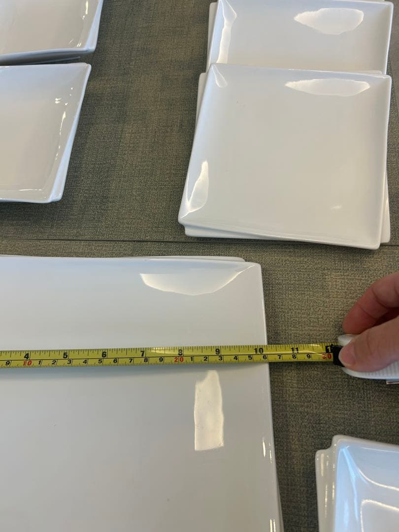 アメリカ購入　白&シンプル＆デザインの食器10枚セット
