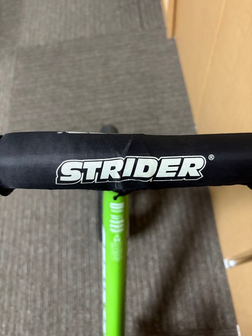 STRIDER バランスバイク 緑 12インチ