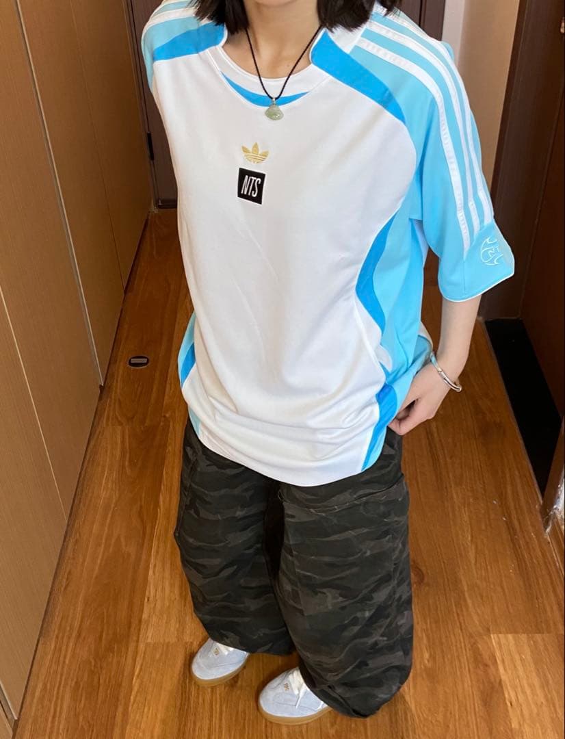 新品S Adidas×NTS RADIO半袖Tシャツ ブルー JI5132
