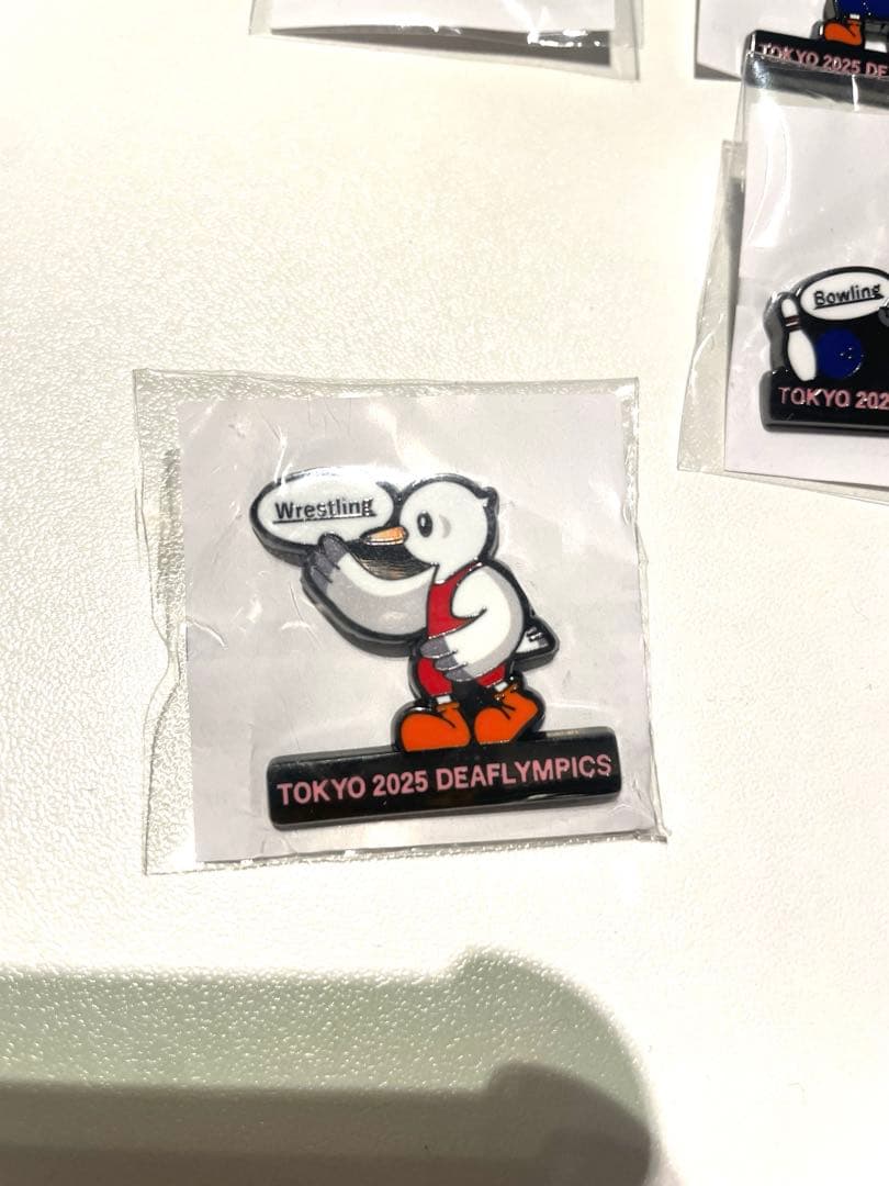 【非売品】東京2025世界陸上・デフリンピック　バッジ セット