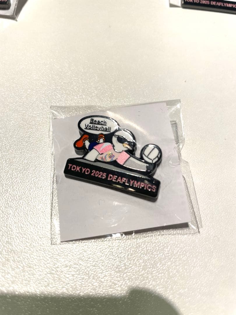 【非売品】東京2025世界陸上・デフリンピック　バッジ セット
