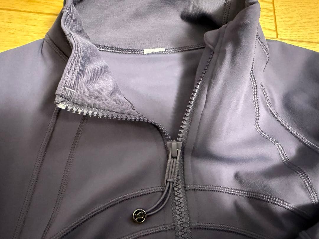 ルルレモン　lululemon ジャケット　ヨガ　8 ピラティス　ディファイン