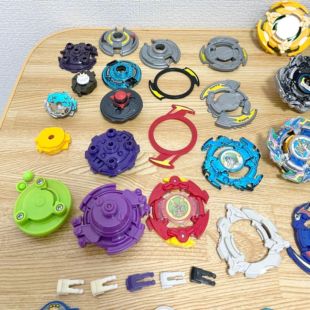 【★最終値下げ】爆転シュートベイブレード　21個＋パーツ等大量まとめ売り