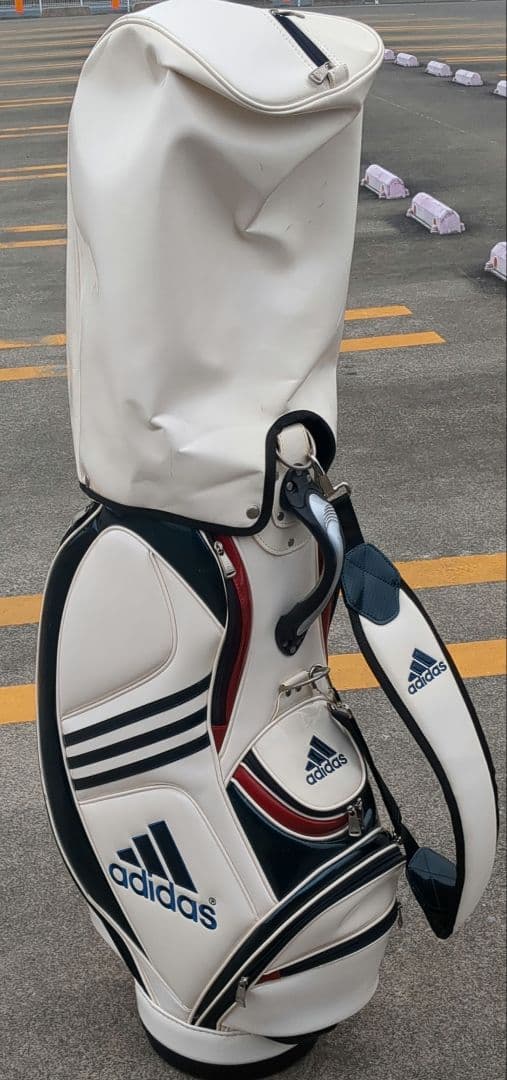 使用感少ない美品adidas キャディバッグ ホワイト/ネイビー