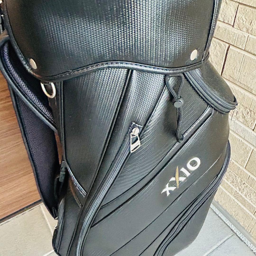 XXIO ゼクシオ ブラック カ−ボン調 キャディバッグ