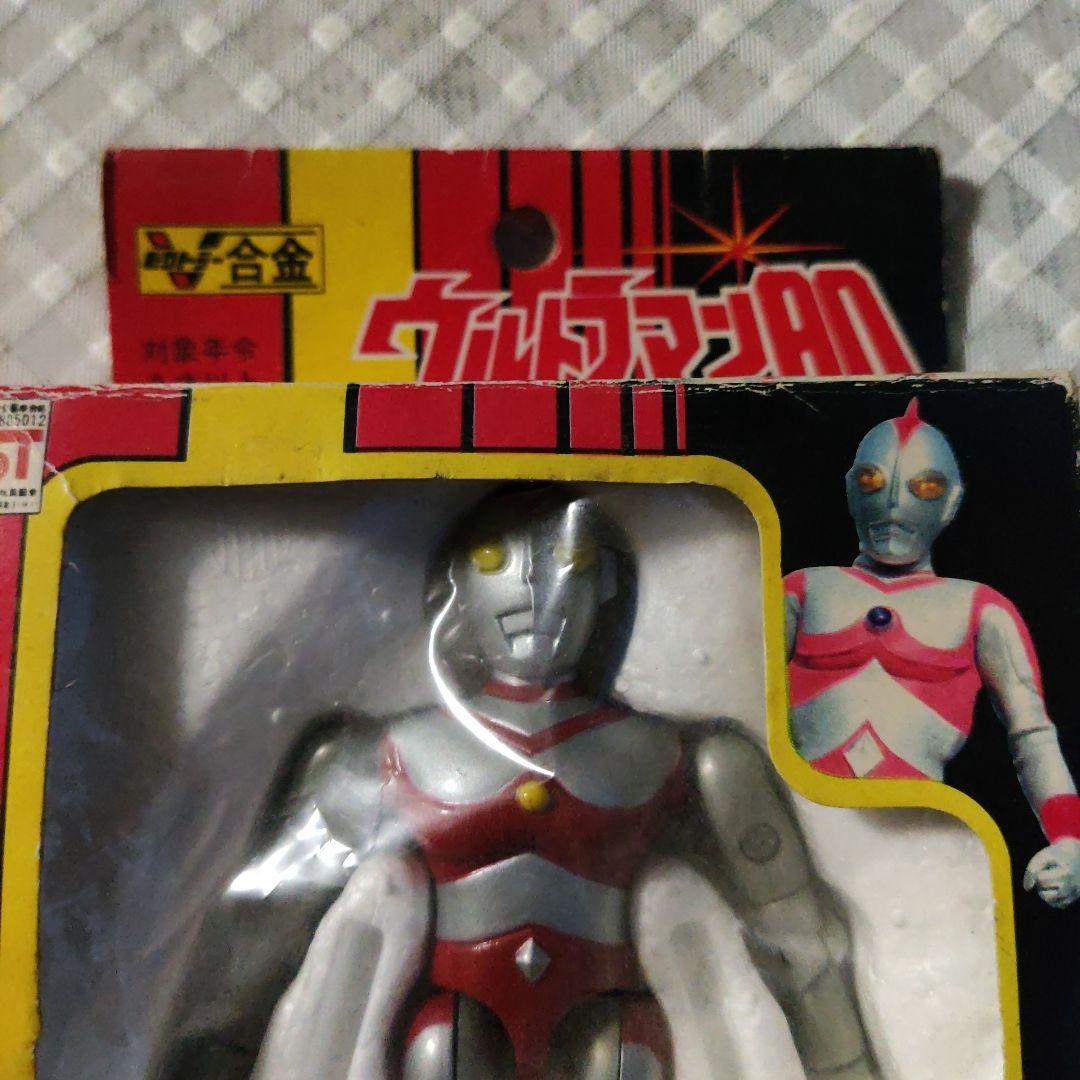 合金　ウルトラマン 80 フィギュア