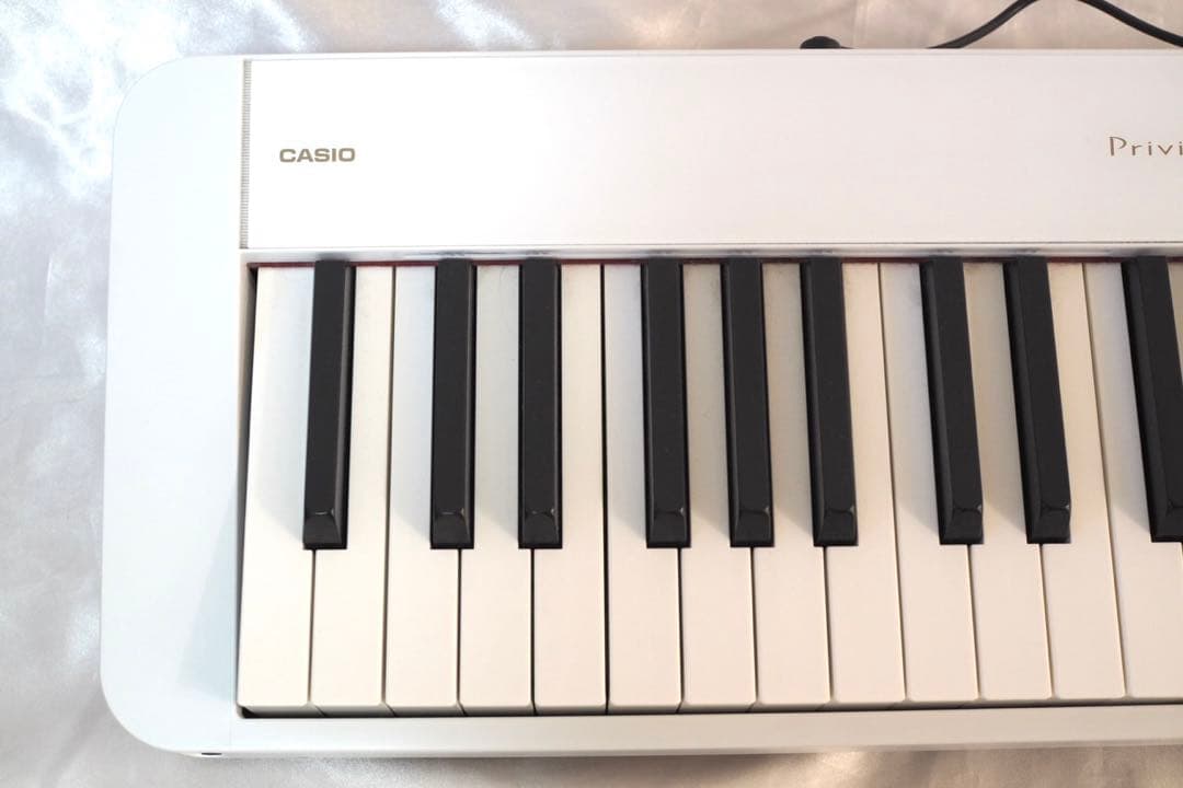 CASIO Privia PX-S1100WE ホワイト 88鍵 電子ピアノ