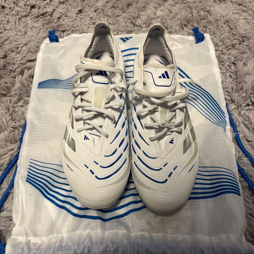 adidas サッカーシューズ ホワイト/ブルー FG
