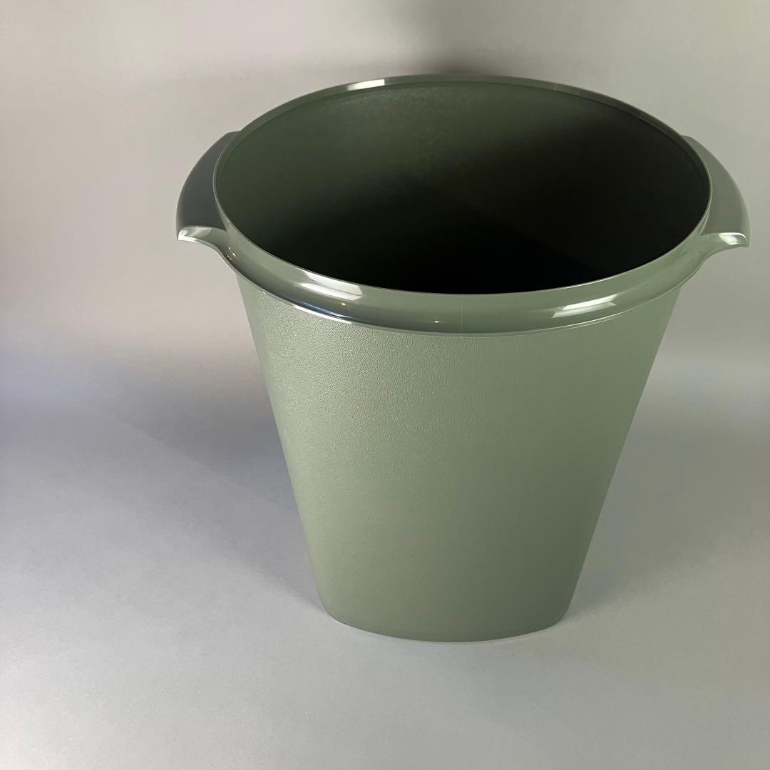 タッパーウェア マキシクイーンデコレーター(11000ml) 本体のみ２点セット