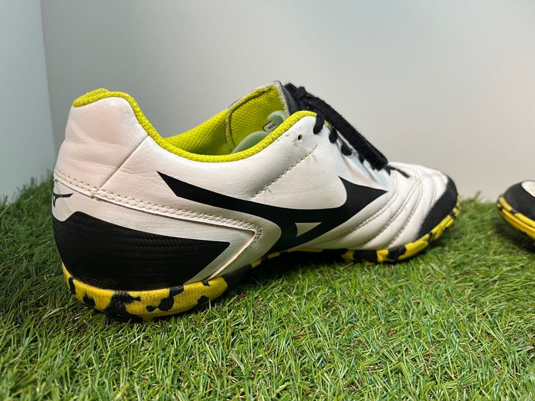 MIZUNO ミズノ　モナルシーダ　トレーニングシューズ
