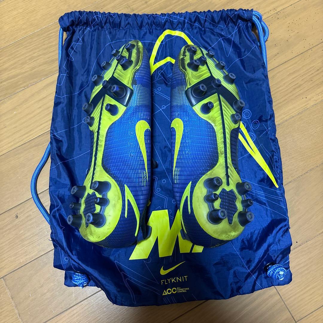 NIKE マーキュリアル