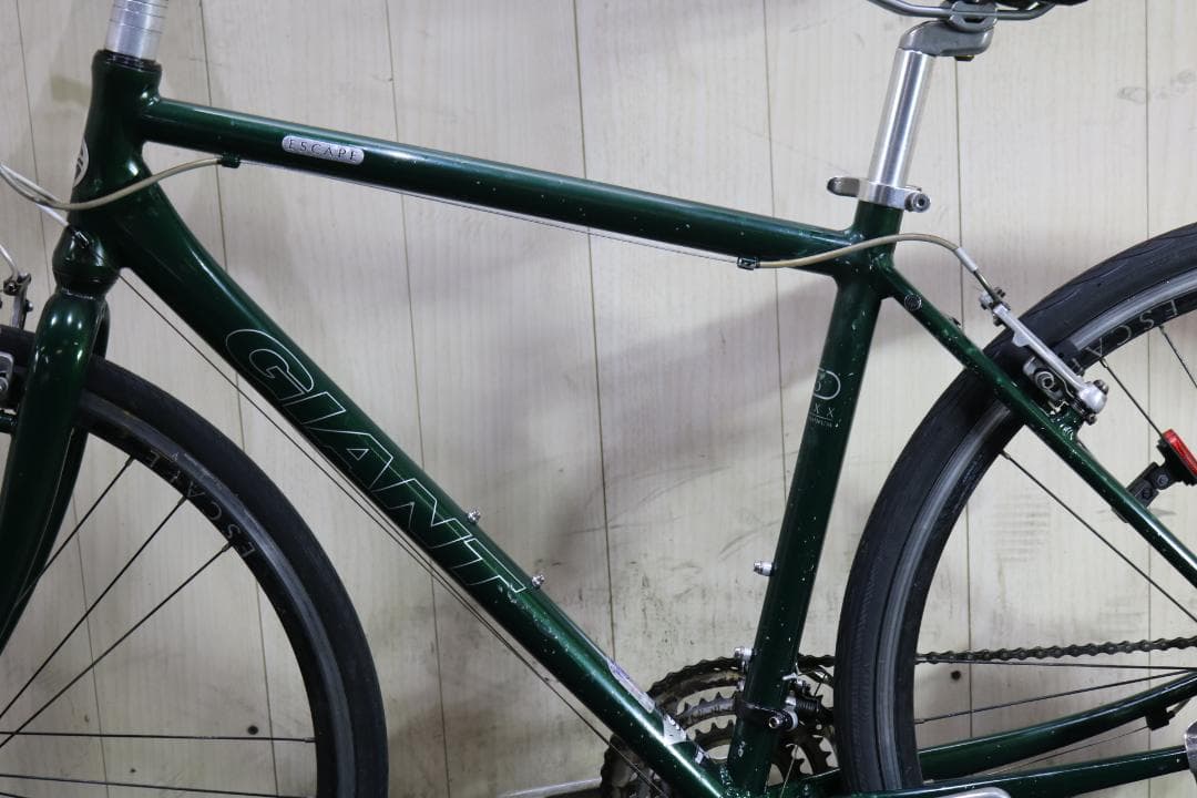 GIANT ESCAPE R3 700C アルミ 24速 465mm 緑クロス