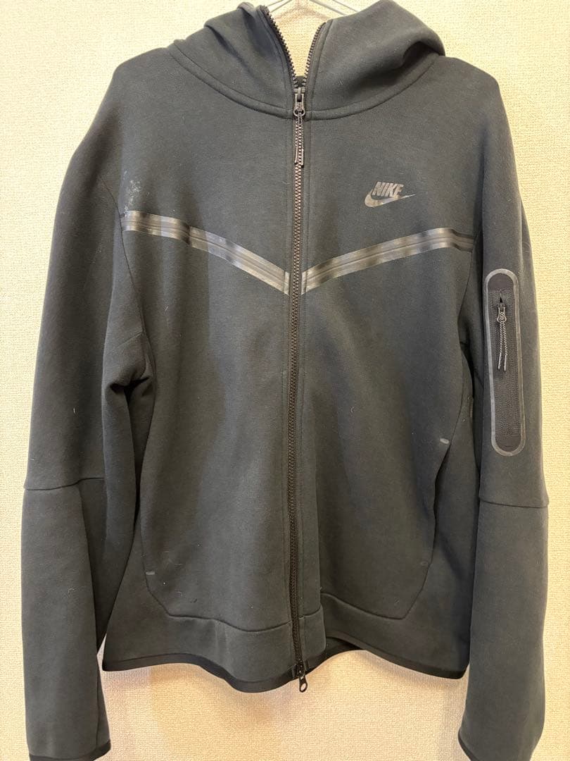 NIKEテックフリース　ブラック
