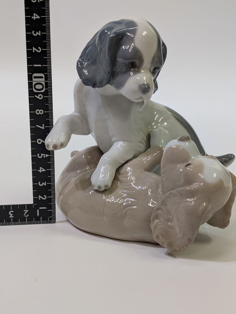 リヤドロ LLADRO NAO 戯れる子犬 フィギュリン 『いたずらっ子』仔犬