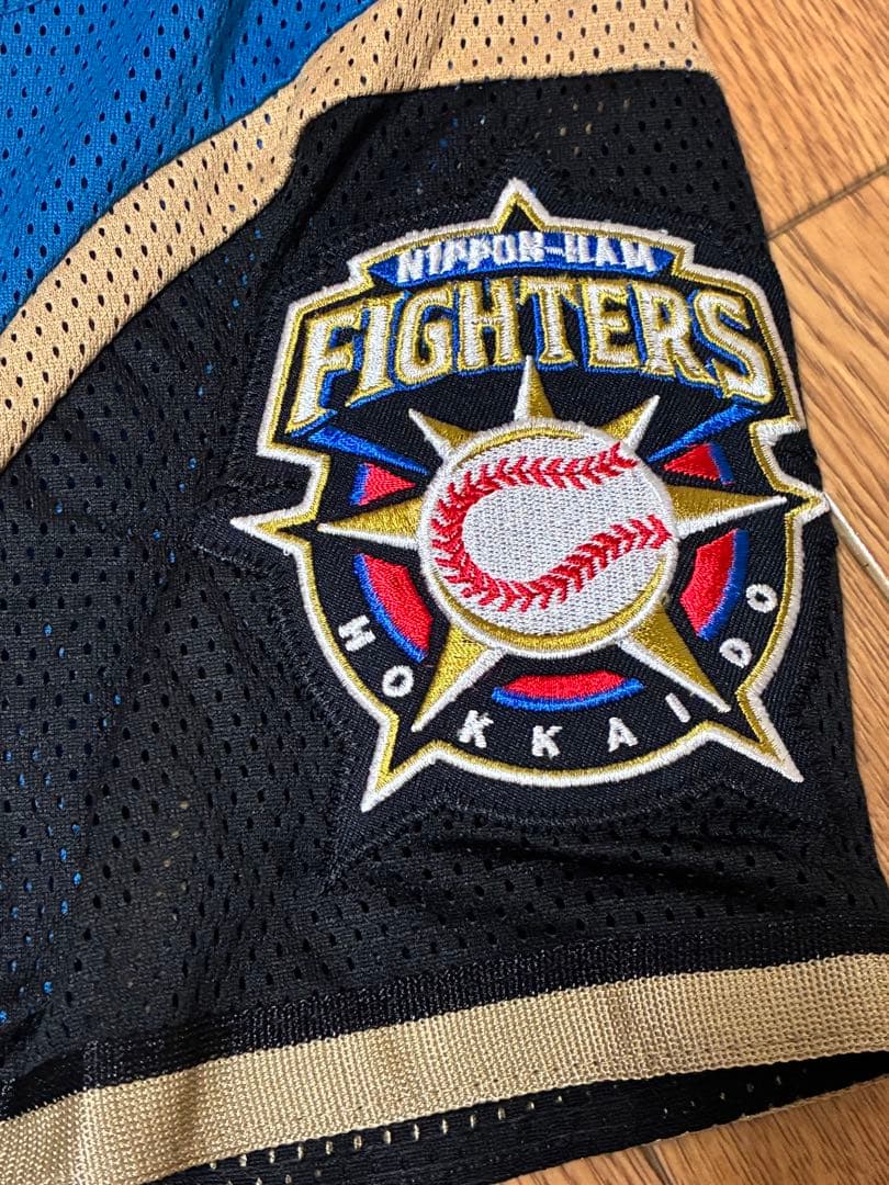 北海道日本ハムファイターズ　ユニフォーム　中田翔　1000本安打記念　刺繍