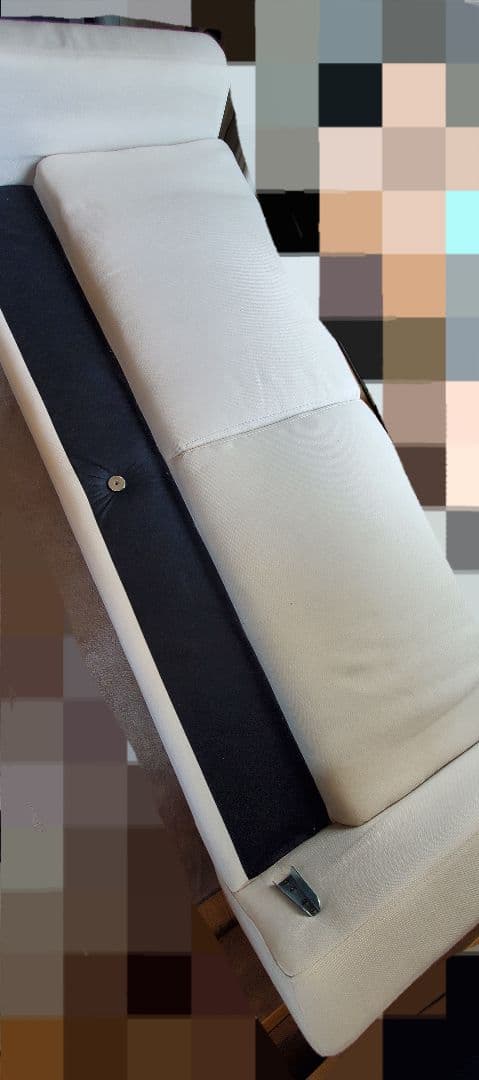 mochi【ほぼ新品】　LOWYAソファ専用クッション付※お届け対応も可