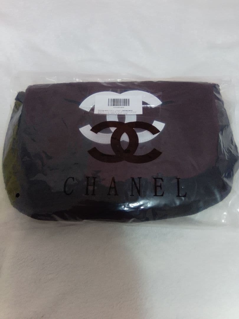 CHANEL ノベルティブラック スエード風 ショルダーバッグ ホワイトロゴ入り