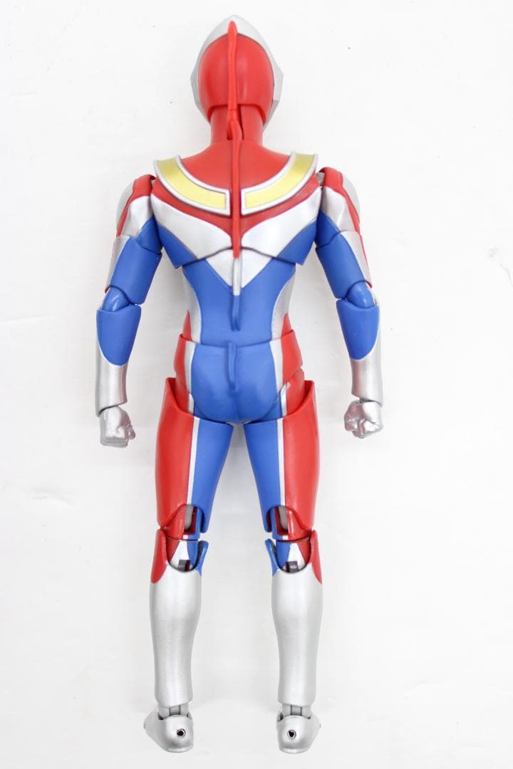 真骨彫製法 ウルトラマンダイナ フラッシュタイプ 30-EY1120-05