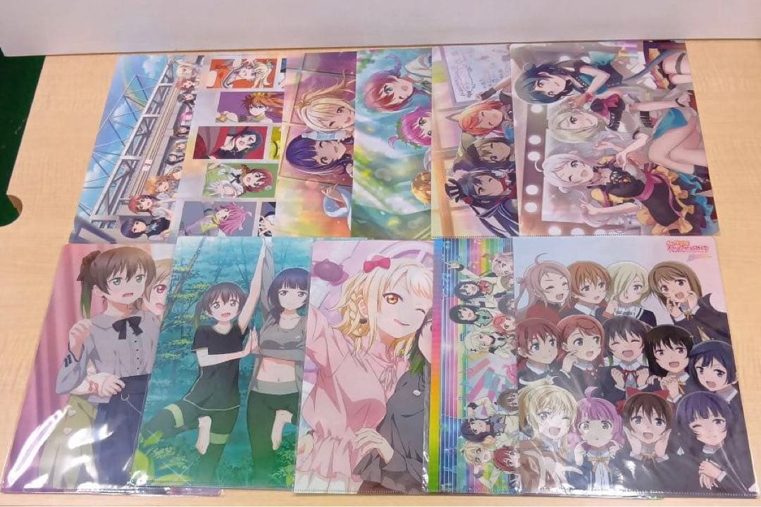 ❶ 虹ヶ咲学園スクールアイドル同好会 クリアファイル 下敷き 大量 まとめ売り