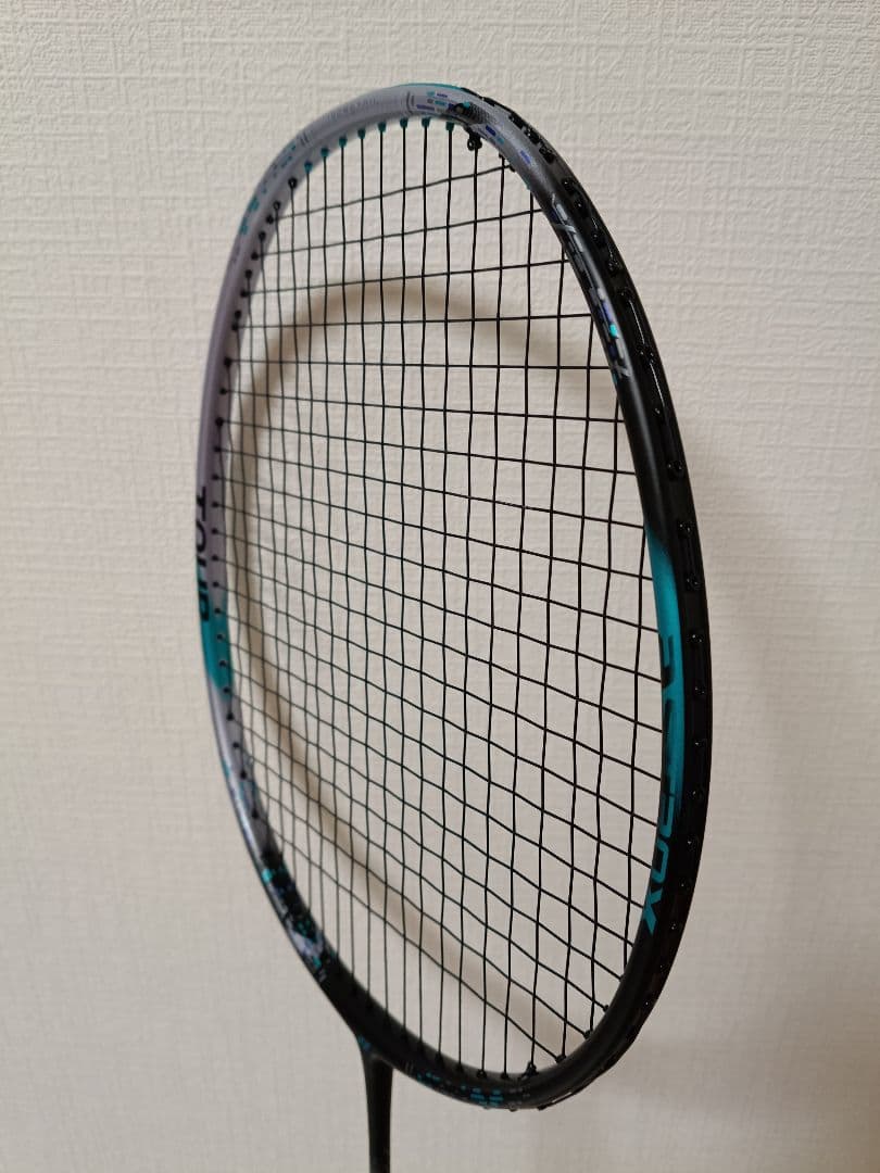 【ほぼ新品】YONEX　ASTROX 88D TOUR
