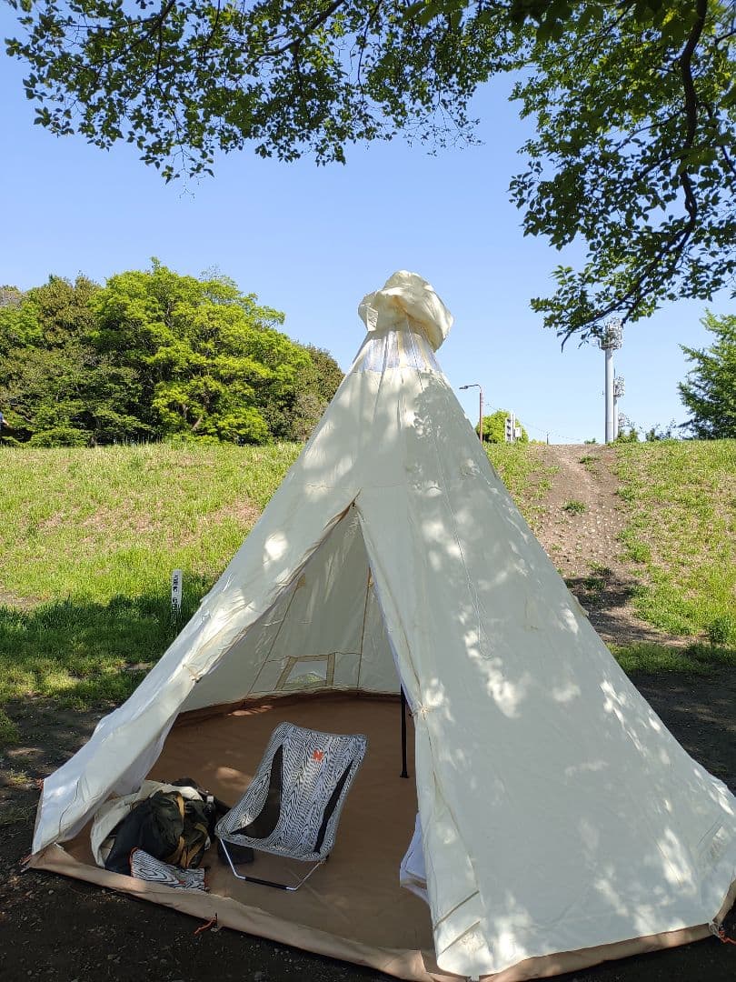 ❤*ブ様 高さ3ｍで直径4ｍの化繊ワンポールテント