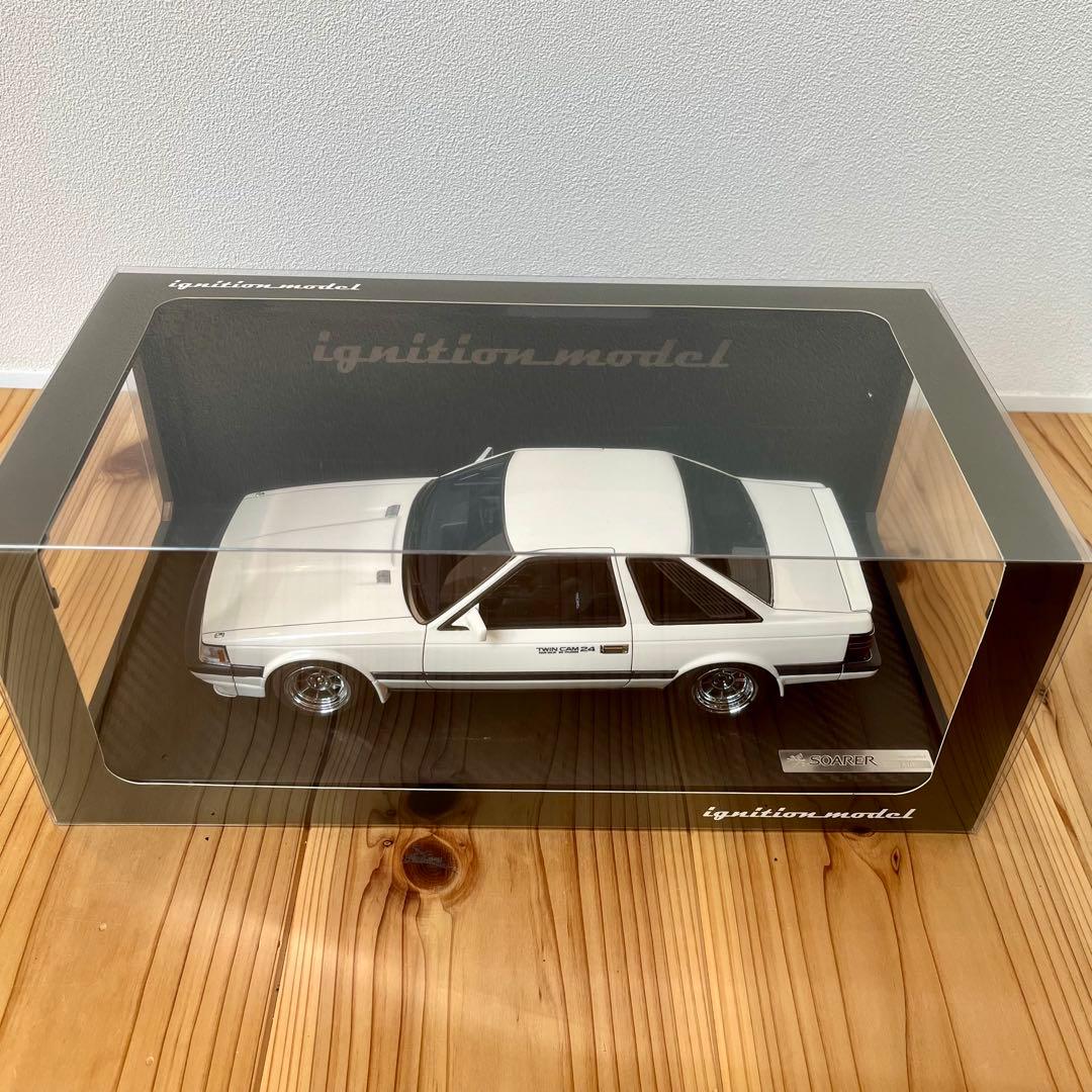 Toyota Soarer 2.0 GT (Z10) ホワイト 1:18スケール