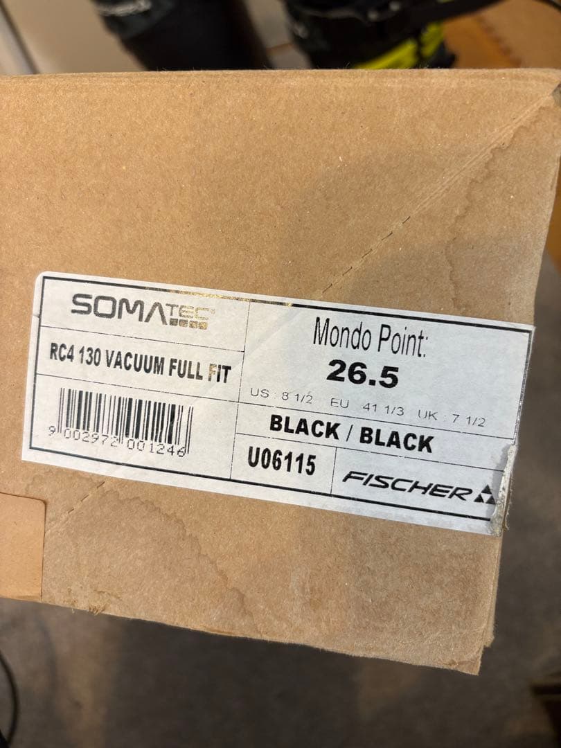 スキーブーツ　FISCHER 26.5cm