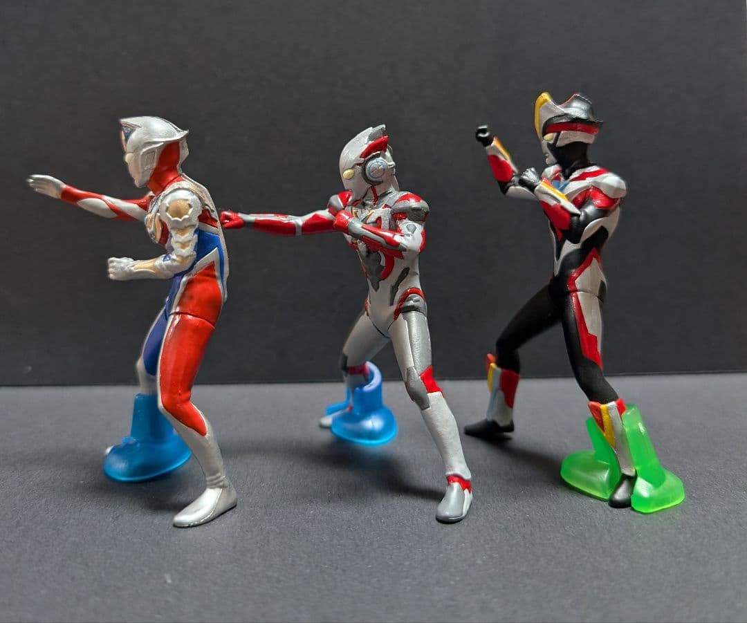 ＨＧシリーズウルトラマン X、デッカー、ビクトリー（ペイント）