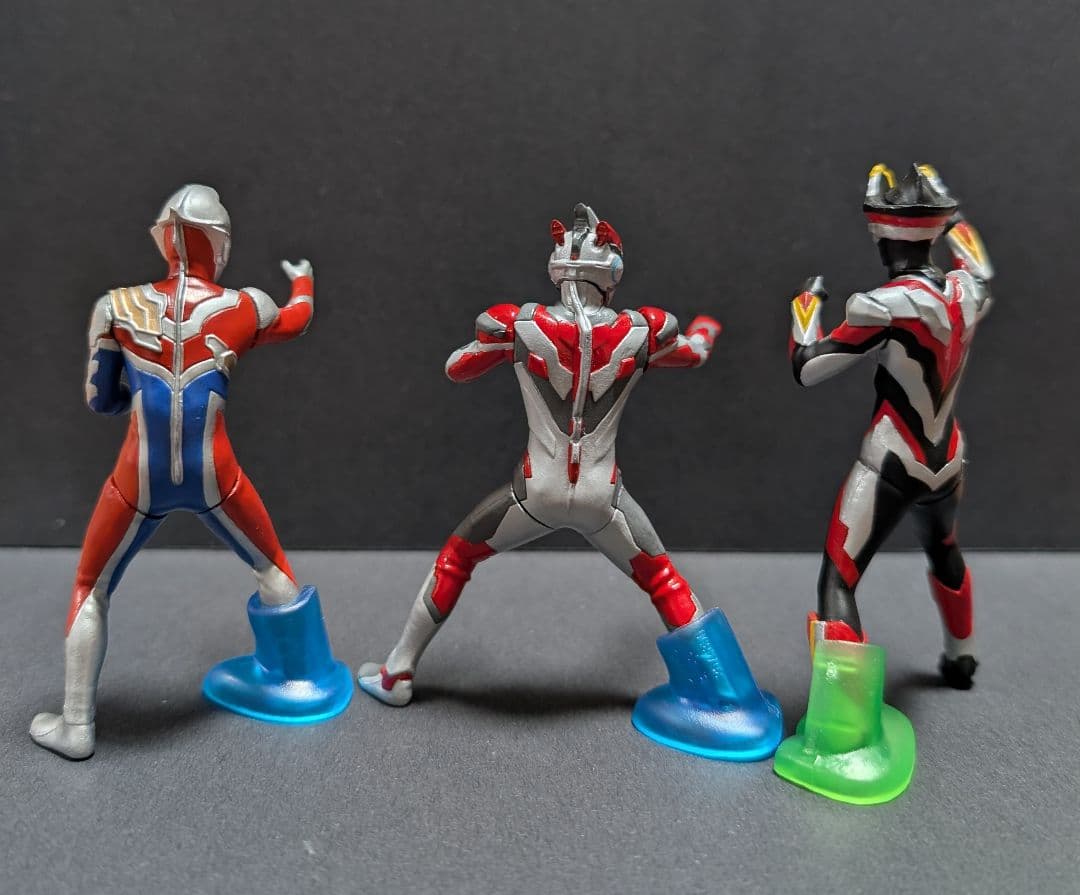 ＨＧシリーズウルトラマン X、デッカー、ビクトリー（ペイント）