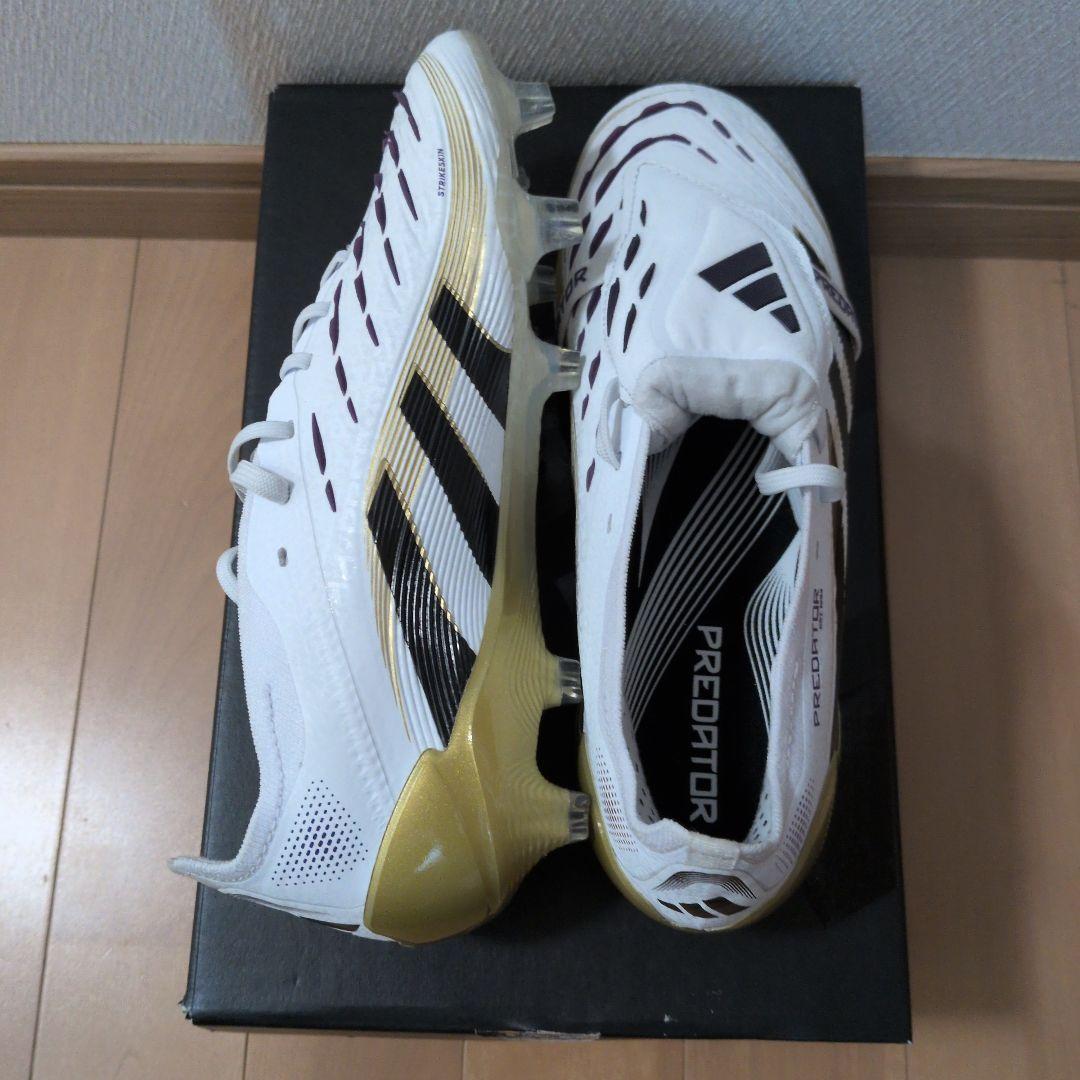 adidas Predator サッカーシューズホワイト/ゴールドサイズ22cm