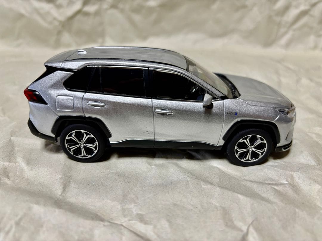 旧型RAV4 PHV カラーサンプル ミニカー シルバーメタリック 専用箱付