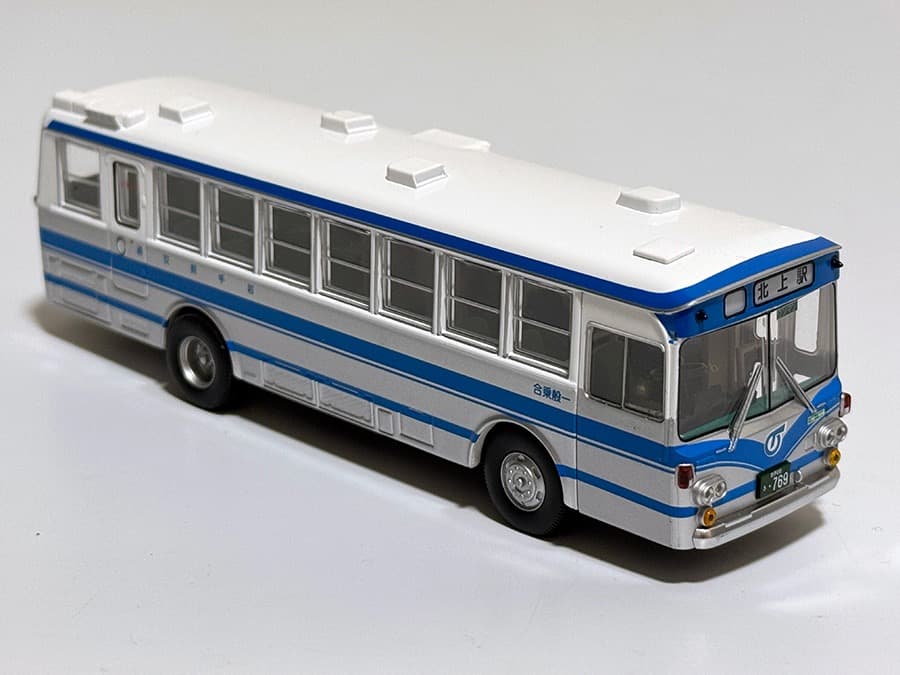 トミカリミテッドヴィンテージ LV-N09b いすゞBU04型バス(岩手県交通)